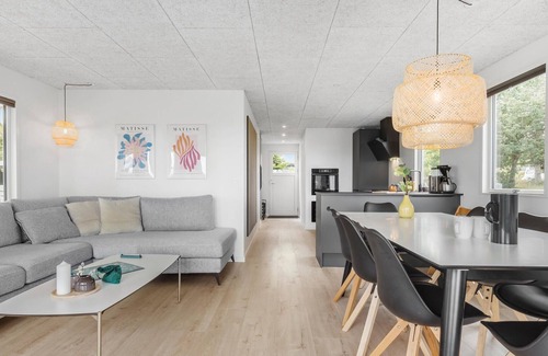 Ørsted House | Awesome home in ørsted with WiFi