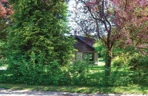 Beauraing House | Awesome home in Pondrôme