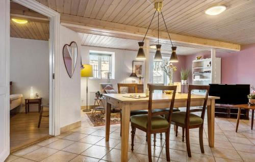 Randers House | Awesome Home In Randers Sv With Wifi