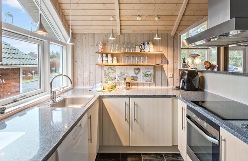 Kramnitse House | Awesome home in Rødby with sauna