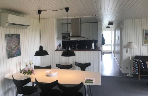 Ronde House | Awesome home in Rønde with 3 Bedrooms