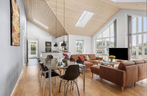 Spodsbjerg House | Awesome home in Rudkøbing with sauna