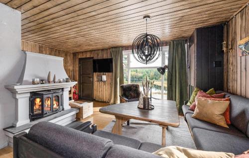Aurskog-Holand House | Awesome Home In Setskog With Lake View