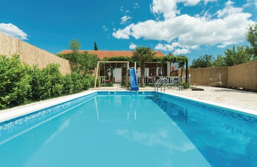 Sibenik House | Awesome home in Sibenik with WiFi