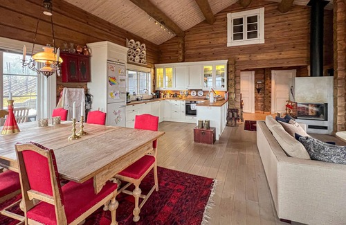 Sjusjoen House | Awesome home in Sjusjøen with sauna