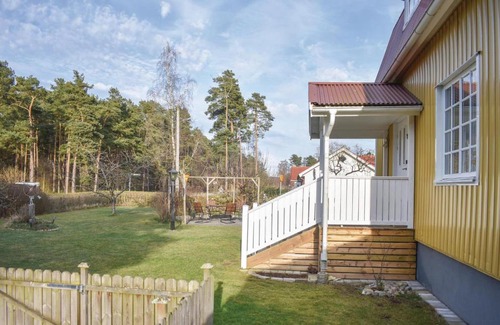Hallevik House | Awesome home in Slvesborg with 4 Bedrooms, Sauna and WiFi