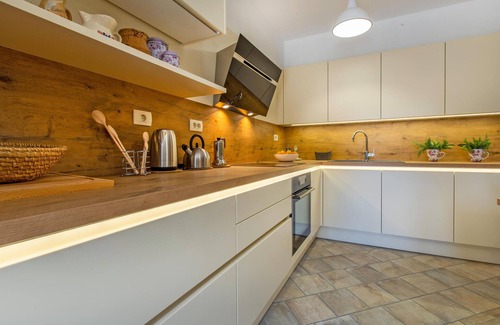 Koper House | Awesome home in Smarje