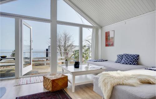 Snekkersten House | Awesome Home In Snekkersten With Wifi