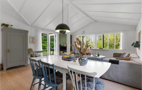 Lihme House | Awesome Home In Spøttrup With Wifi