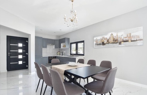 Kamen House | Awesome home in Split with WiFi