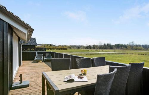 Egense House | Awesome Home In Storvorde With Sauna