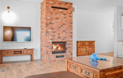 gmina Wolin House | Awesome Home In Sulomino With Kitchen