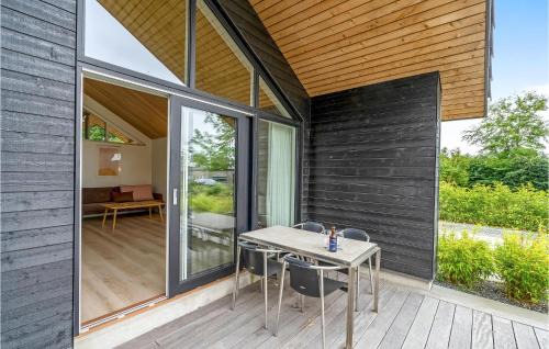 Sunds House | Awesome Home In Sunds With Lake View