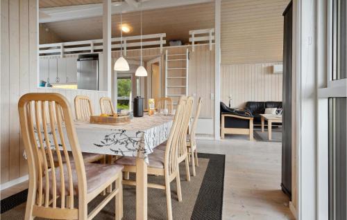Mommark Strand House | Awesome Home In Sydals With Kitchen