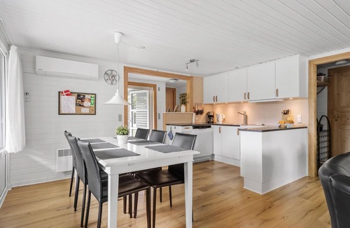 Skaven Strand House | Awesome home in Tarm with sauna