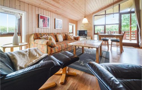Skaven Strand House | Awesome Home In Tarm With Sauna