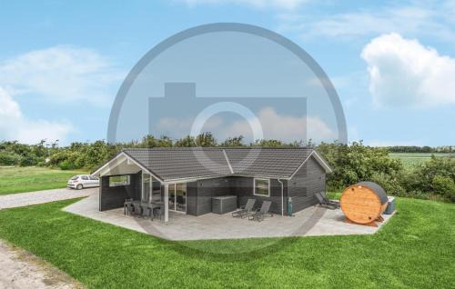 Skaven Strand House | Awesome Home In Tarm With Wifi