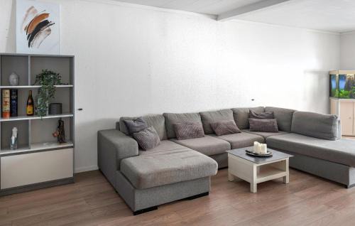 Tomelilla House | Awesome Home In Tomelilla With Wifi