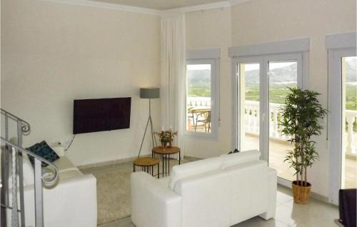 Orba House | Awesome Home In Trullent