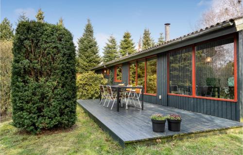 Bøtø By House | Awesome Home In Væggerløse With Kitchen