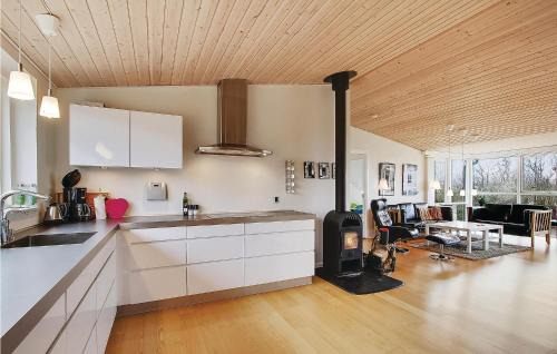 Vinderup House | Awesome Home In Vinderup With Wifi