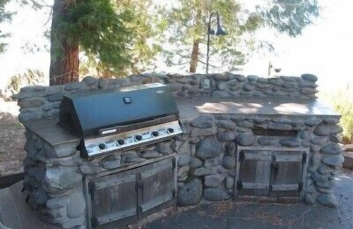 East Shore House | Awesome Lakefront, 2 Boats, Dock, Buoys, Boat Ramp, RV Spot & 3 Jet Ski Ramps.