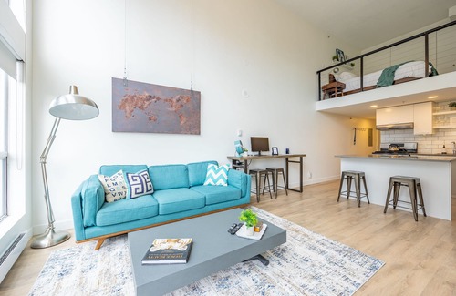 Downtown Vancouver Apartment | Awesome loft in the heart of Downtown Vancouver!
