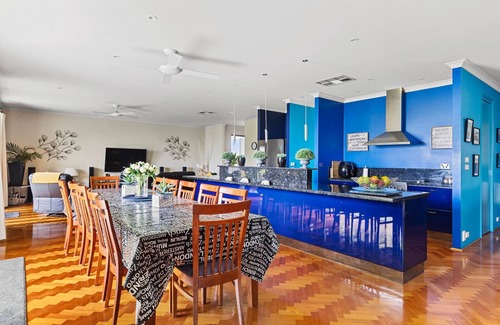 Yarrawonga House | Awesome spacious modern home in a fabulous location