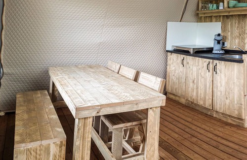 Hoogersmilde House | Awesome (sta)caravan in Hoogersmilde
