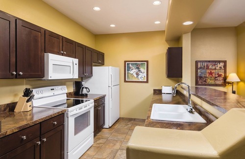 Heber Resort | Awesome summers and gorgeous winters!