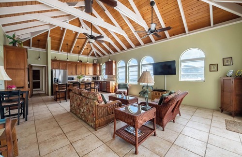 Lower Carolina Villa | Awesome views, private pool, air conditioning, close to beaches, restaurants!