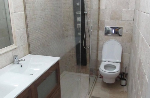 Burgos House | AWESOME VILLA 5 MIN FROM CENTER