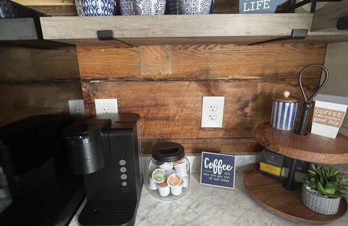 Painted Post Cabin | Ayers Acres Cabin 1 - near Watkins Glen, Corning, Finger Lakes - sleeps 6
