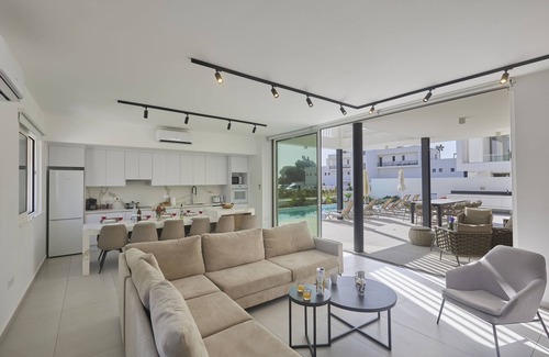 Ayia Napa Villa | Ayia Napa Kube Villa KB2 - a villa that sleeps 12 guests in 5 bedrooms