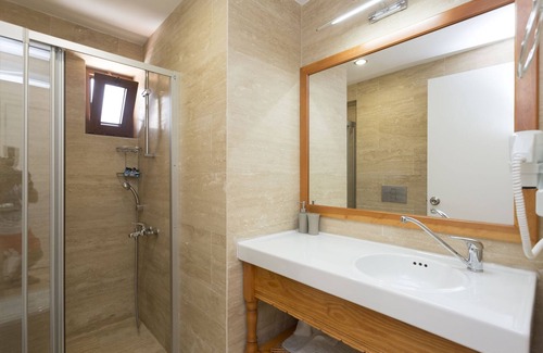 Akyaka Hotel | Ayka Otel