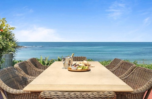 Blue Bay House | AZURE - ABSOLUTE BEACHFRONT AT BLUE BAY