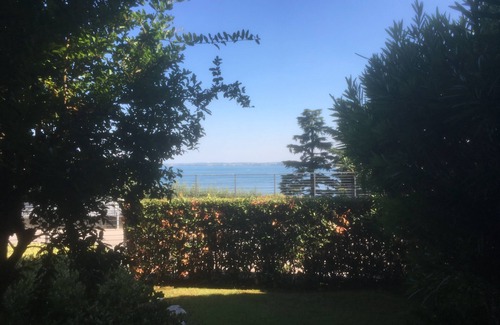 Padenghe sul Garda Apartment | Azure Apartment