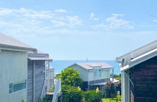 Caves Beach Villa | Azure Tides at Caves Beach Villas