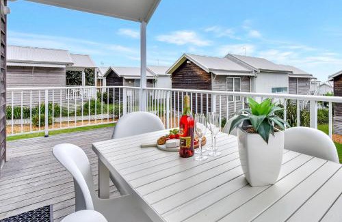 Caves Beach Villa | Azure Tides at Caves Beach Villas