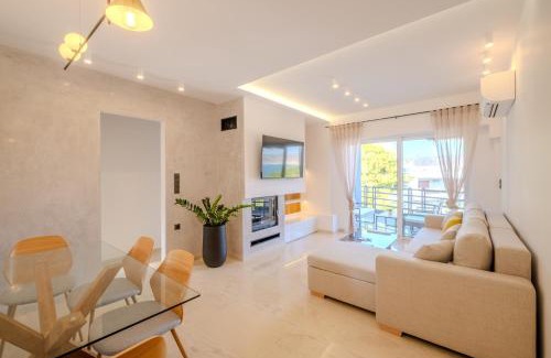 Varkiza Apartment | Azure7 Seaside - Luxury Apartment in Varkiza