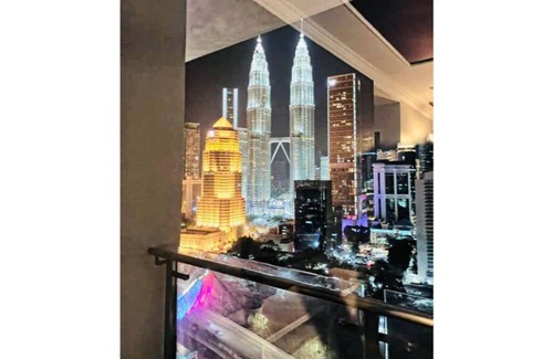 Kuala Lumpur City Centre Condo | Azureen's 3 Bedrooms Condo @ KLCC