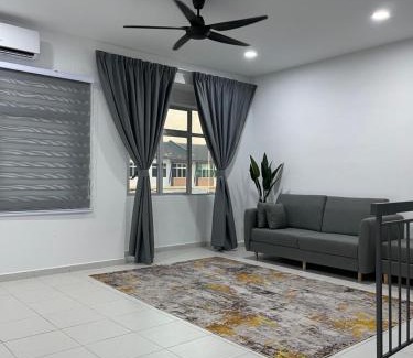 Rawang House | Azzahra Homestay Scientex Kundang Jaya Rawang