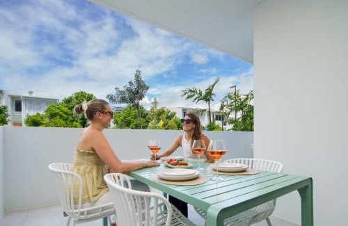 Bokarina Apartment | Azzure Beachside Retreat with Pool Gym and Steam Room