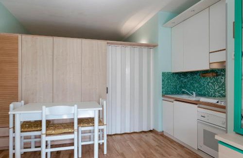 Colombare Apartment | Azzurra Suite - monolocale con piscina e WiFi