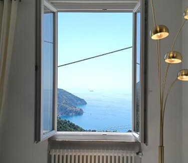 San Bernardino Apartment | Azzurro Cinque Terre