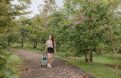 Vinh Cuu Other | Bà Hào Glamping