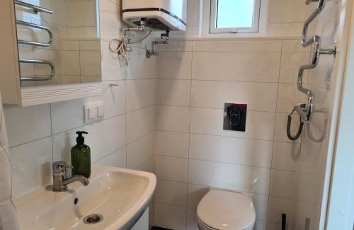Laugar House | Búhóll 1 Guesthouse