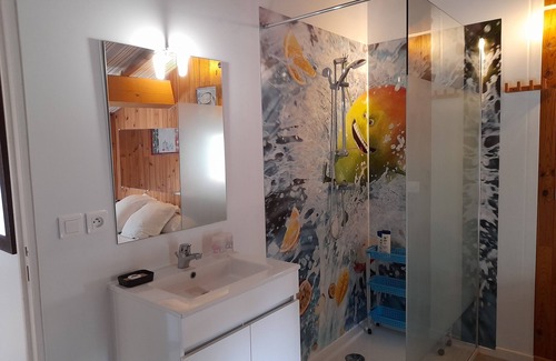 Medis Bed & Breakfast | B&B, 5 min from the BEACHES of Royan, park,