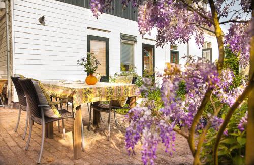 Hemelum Bed & Breakfast | B&B 7de Hemel