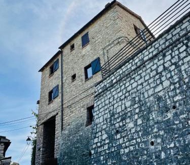 Genga Bed & Breakfast | B&B Bivacco Frasassi climbing & trail running house